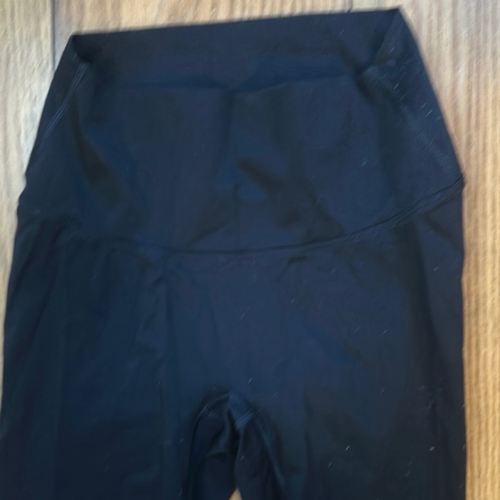 Black Full-Length Leggings with Elastic Waistband no front seam - Picture 2 of 3